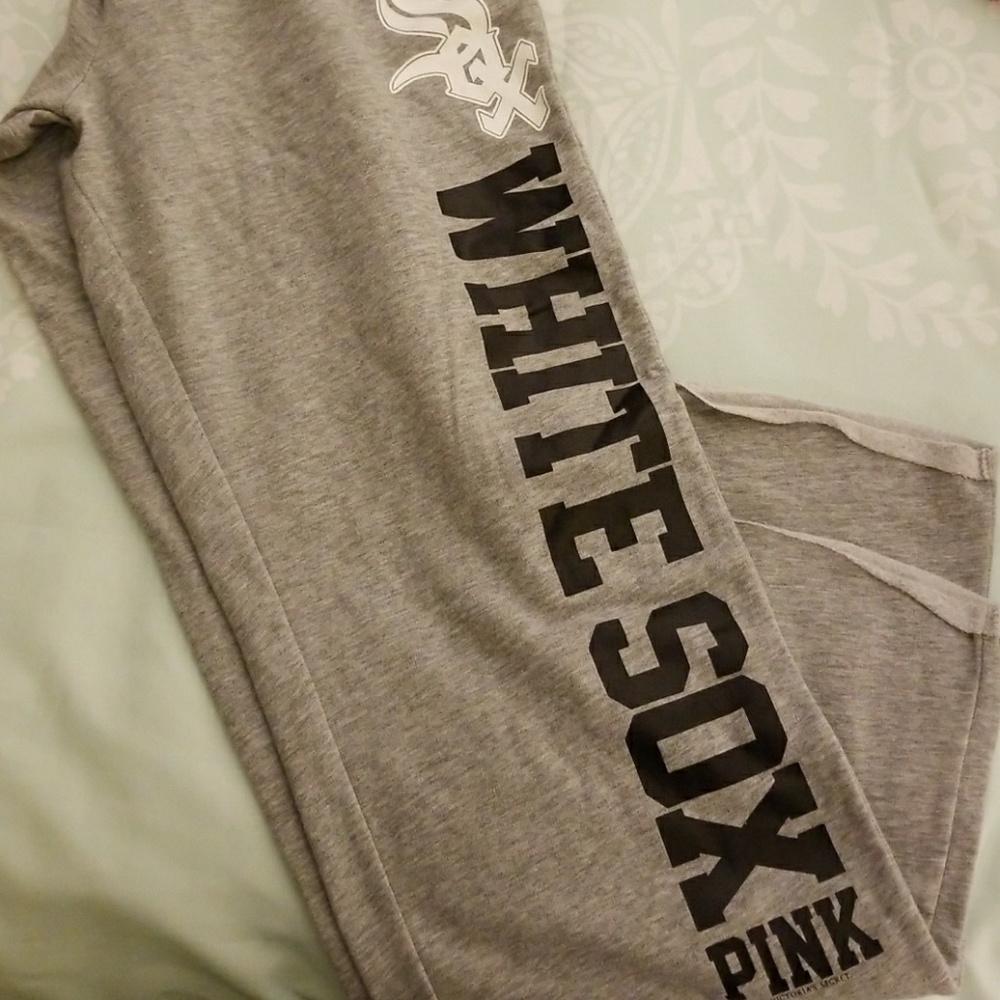 Bundle 2/$26-PINK VS White Sox sweatpants